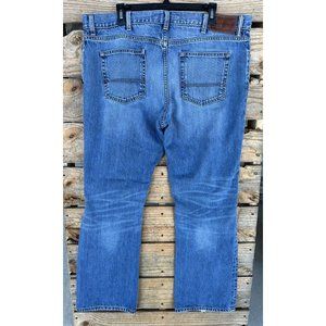 Tommy Hilfiger mens Size 38X32 Boot Cut‎ blue jeans
